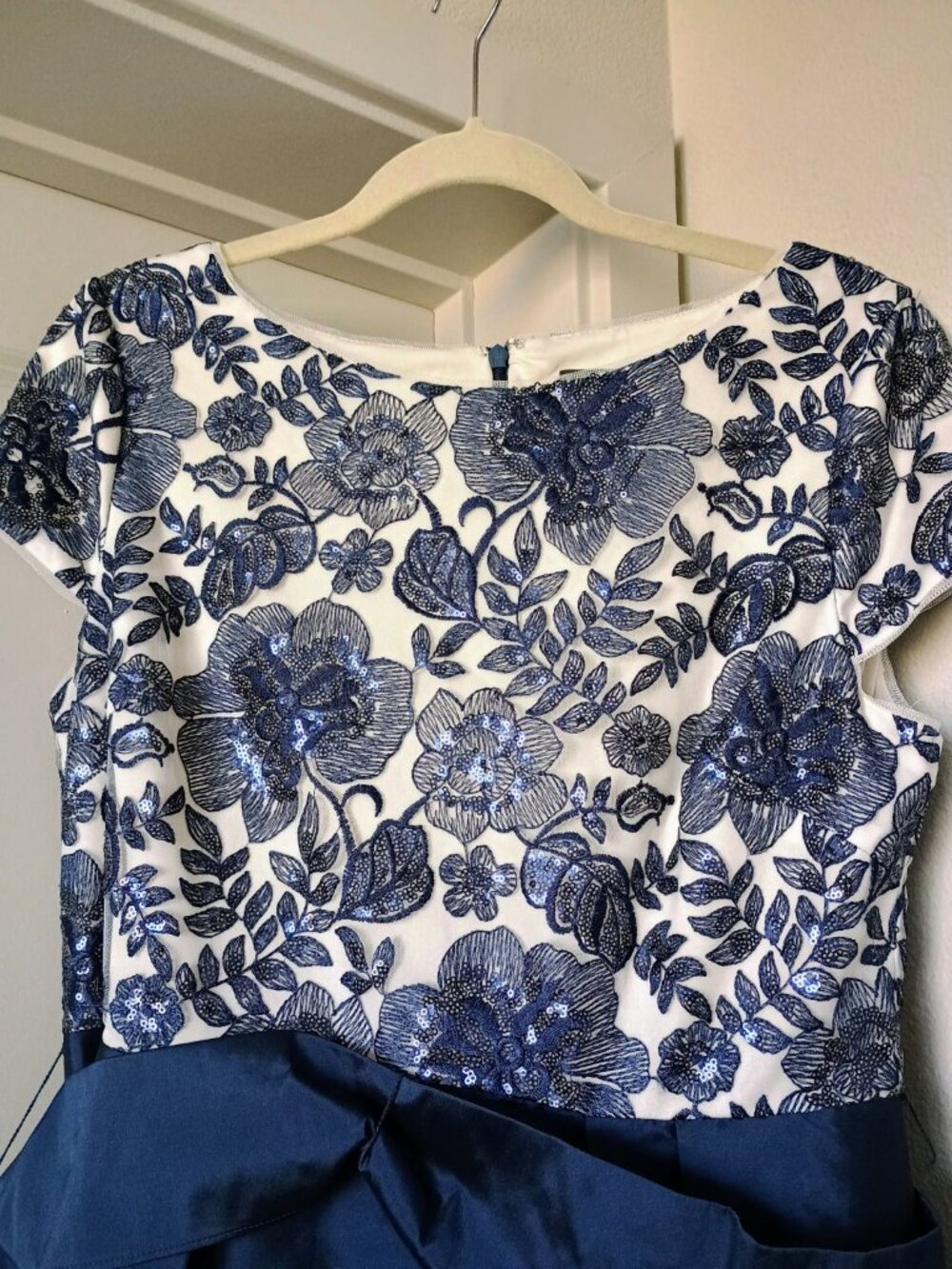 💙💙EEUC ADRIANNA PAPELL ELEGANT BEADED FORMAL DRESS NAVY